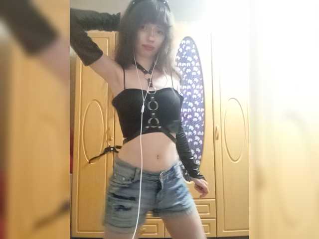 krashihayourheart live cam on BongaCams