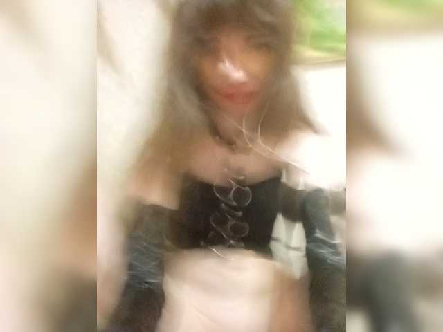 krashihayourheart live cam on BongaCams
