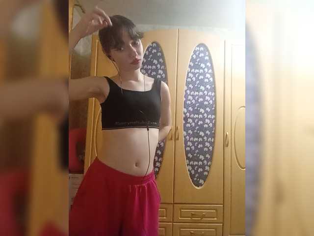 Krashulyayourheart live cam