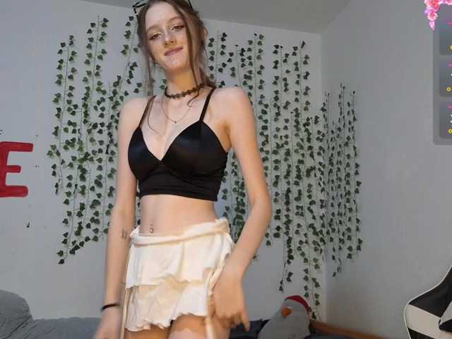 VikkiShon live cam on BongaCams