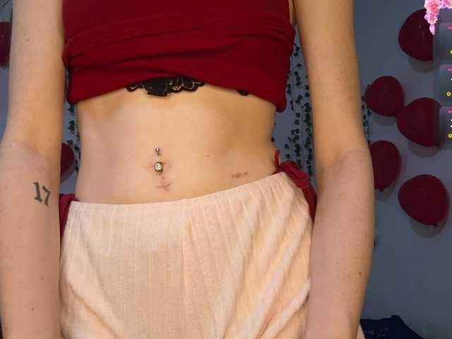 VikkiShon live cam on BongaCams