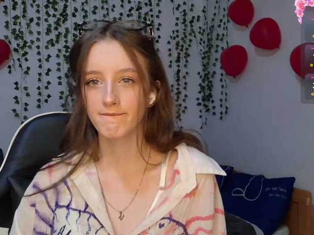 VikkiShon live cam on BongaCams