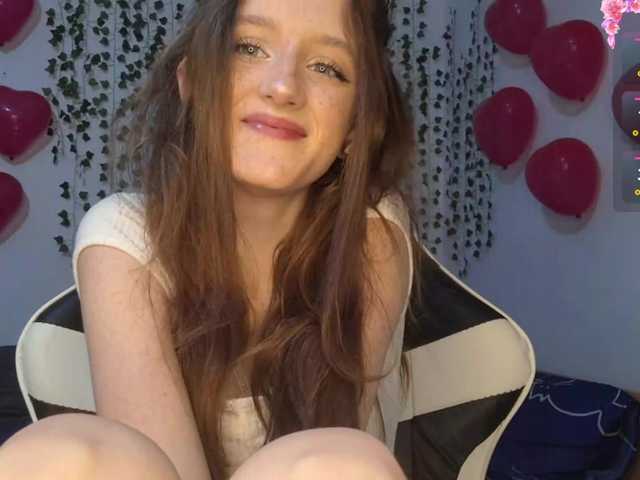 VikkiShon live cam on BongaCams