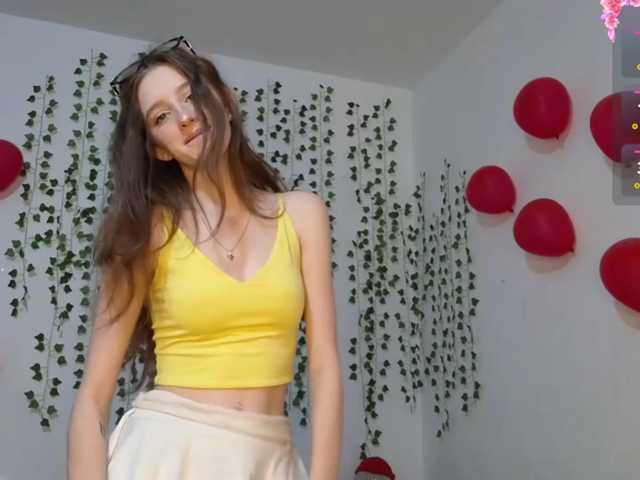 VikkiShon live cam on BongaCams