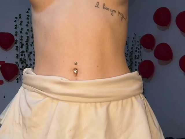 VikkiShon live cam on BongaCams