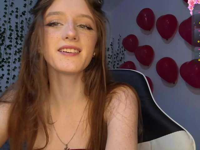 VikkiShon live cam on BongaCams