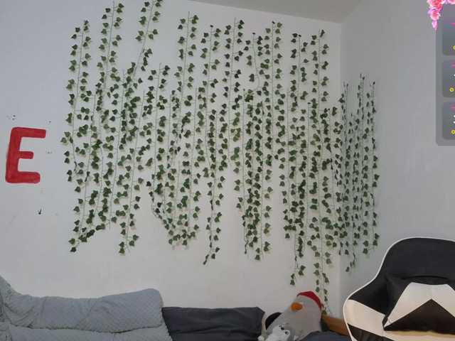 VikkiShon live cam on BongaCams