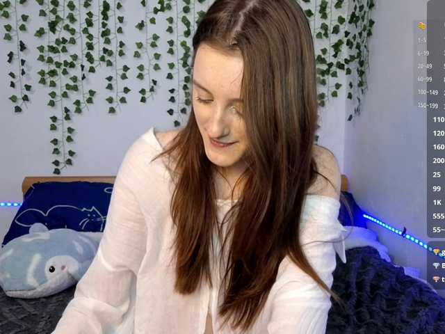 VikkiShon's BongaCams show and profile