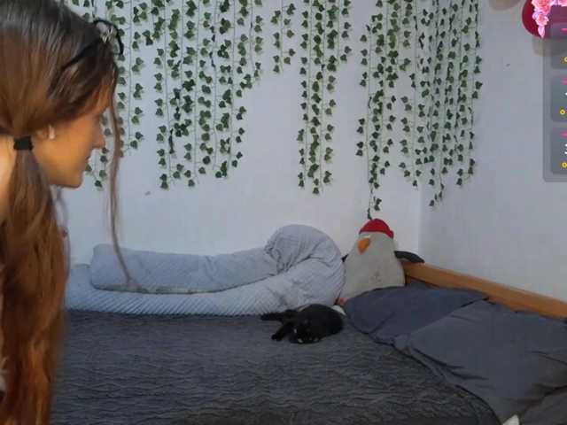 VikkiShon live cam on BongaCams