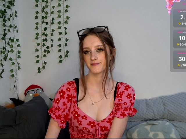VikkiShon live webcam show