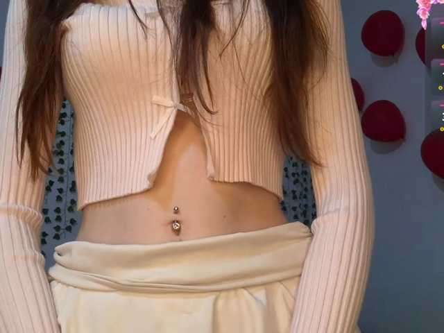 VikkiShon live cam on BongaCams