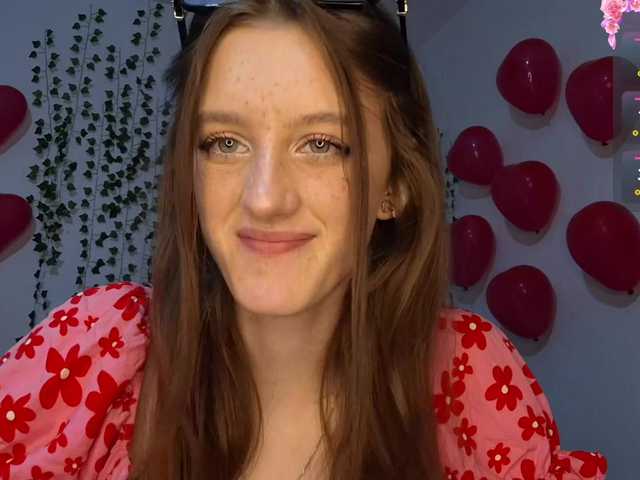 VikkiShon live cam on BongaCams