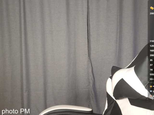 VikkiShon live cam on BongaCams