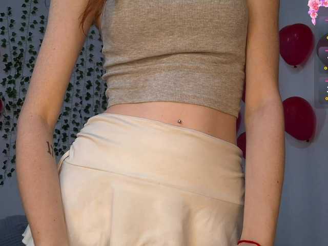VikkiShon live cam on BongaCams