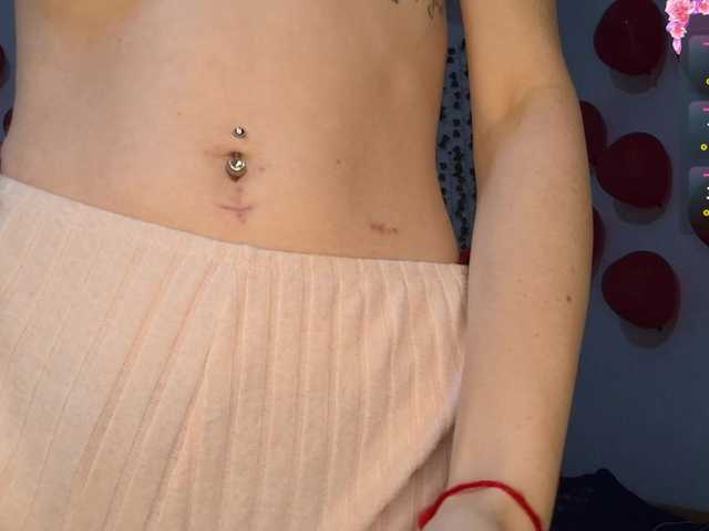 VikkiShon live cam on BongaCams