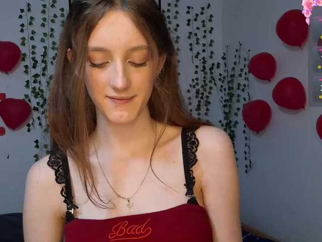 VikkiShon live cam on BongaCams