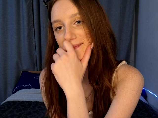 VikkiShon's BongaCams show and profile