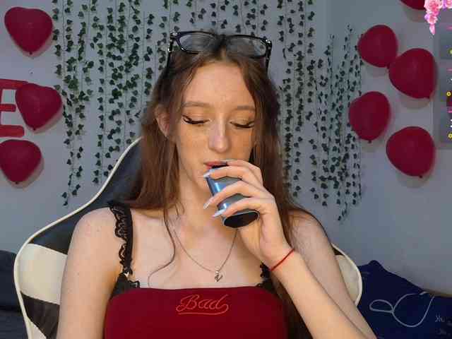 VikkiShon webcam