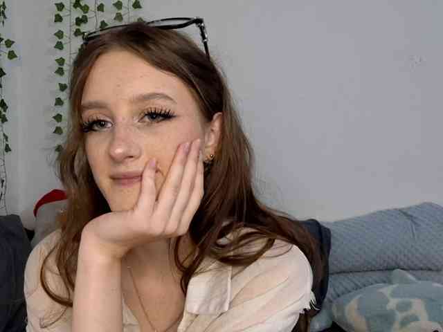 VikkiShon webcam