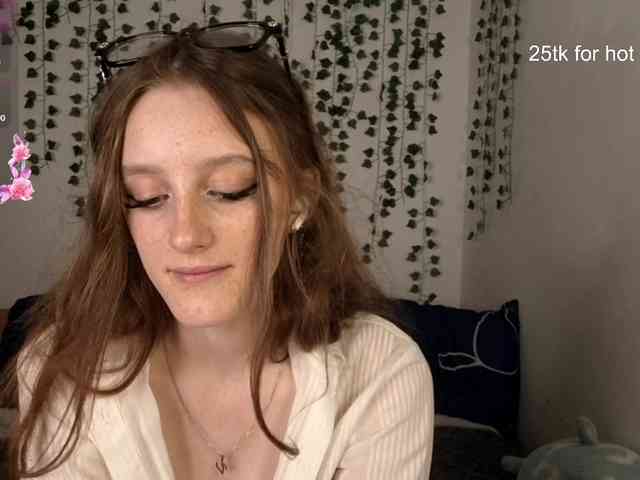 VikkiShon webcam