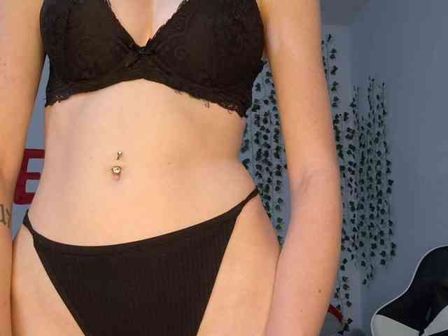 VikkiShon webcam
