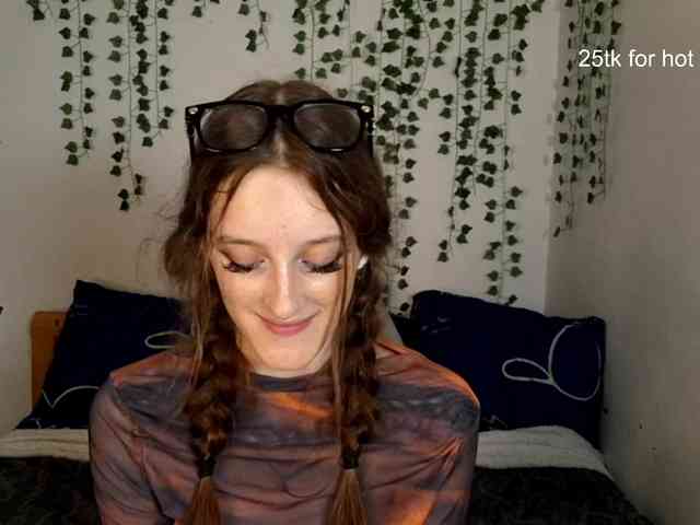 VikkiShon webcam