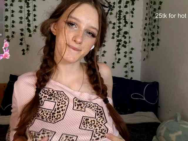VikkiShon webcam