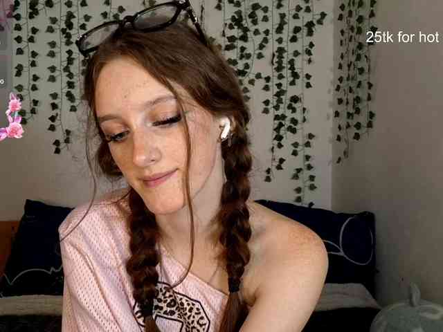 VikkiShon webcam