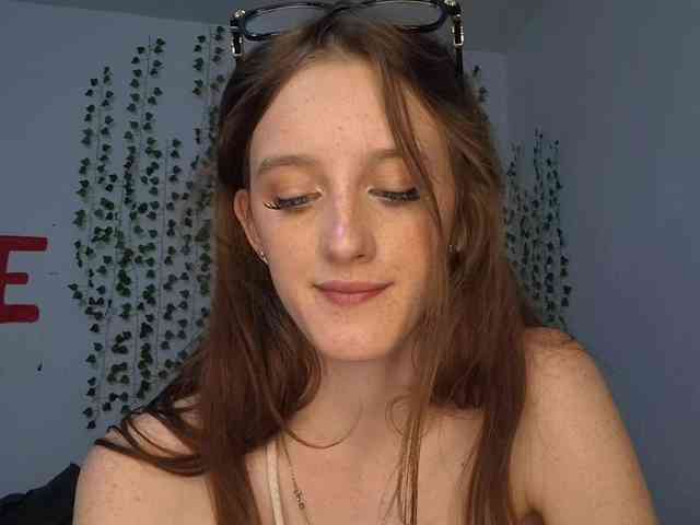 VikkiShon webcam