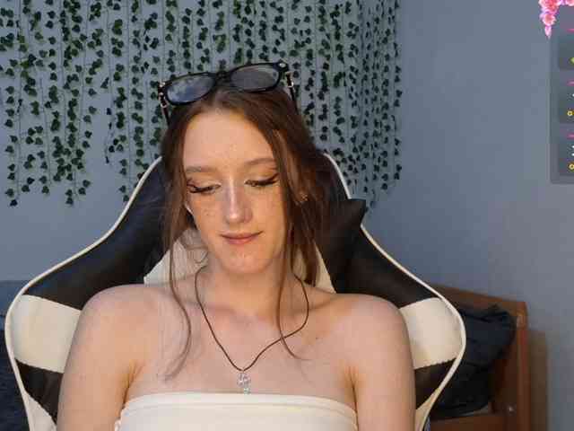 VikkiShon webcam