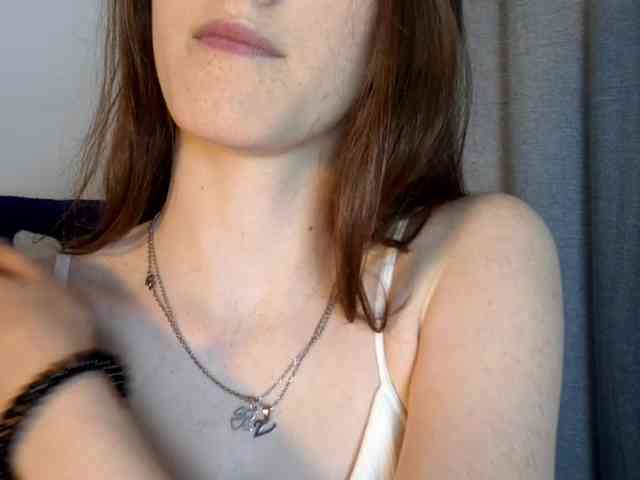 VikkiShon webcam