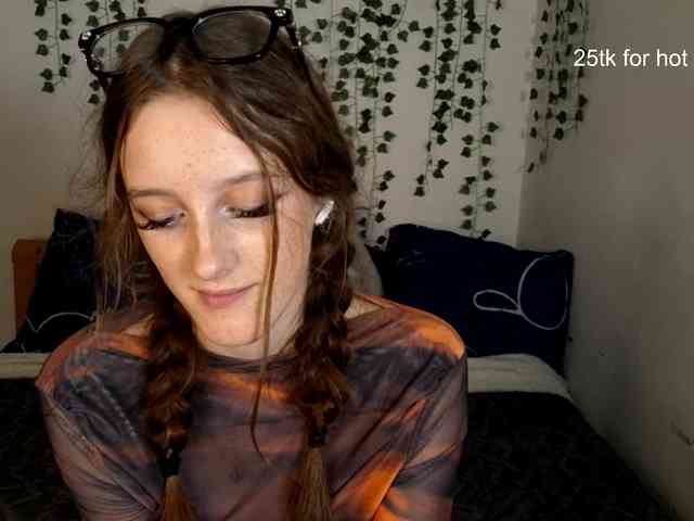 VikkiShon webcam
