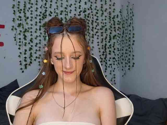 VikkiShon webcam