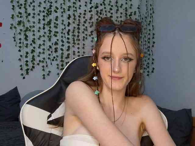 VikkiShon webcam
