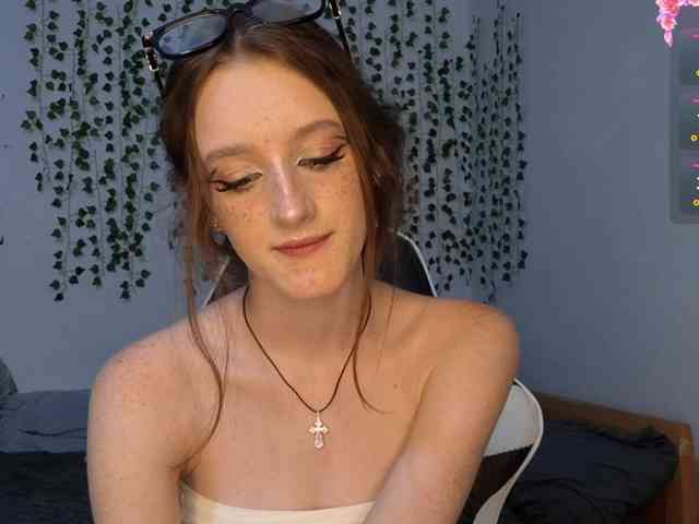 VikkiShon webcam