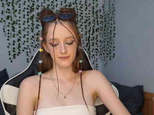 VikkiShon webcam