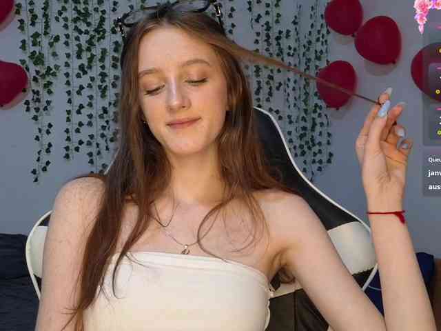 VikkiShon webcam