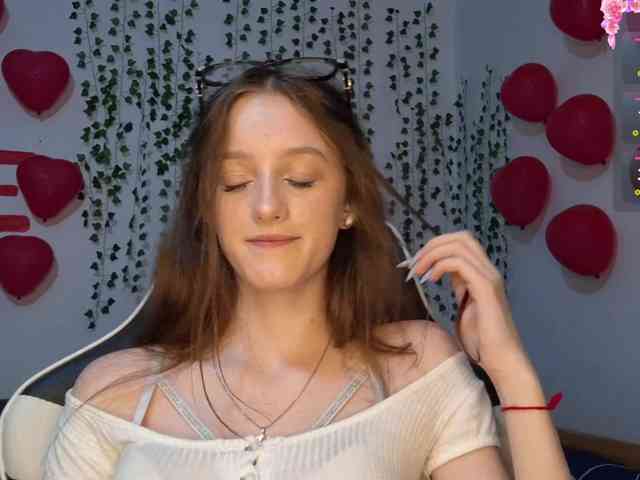 VikkiShon webcam