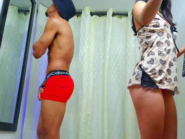 couple-hot-xxx webcam