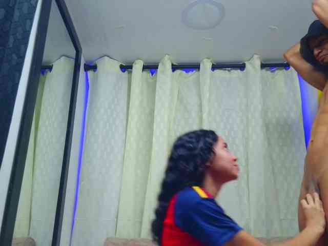 couple-hot-xxx Sex Cam Show
