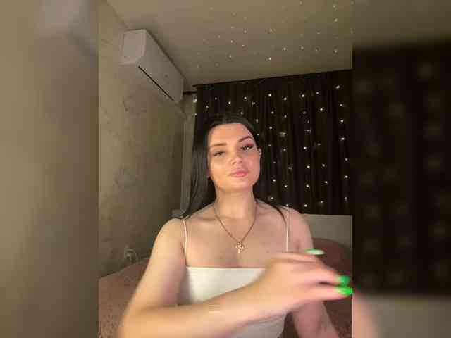 MeryLuxe webcam