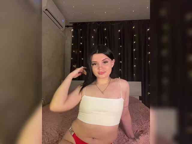 MeryLuxe webcam