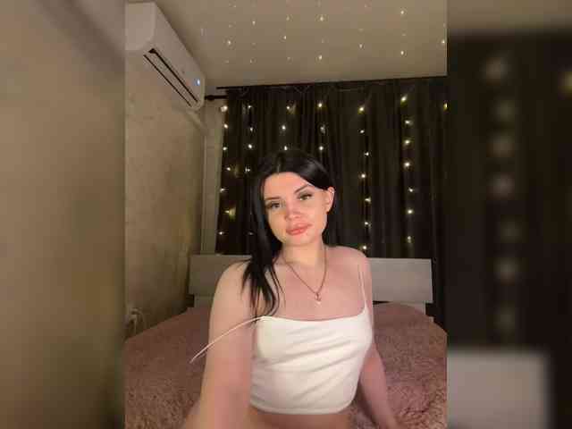 MeryLuxe webcam