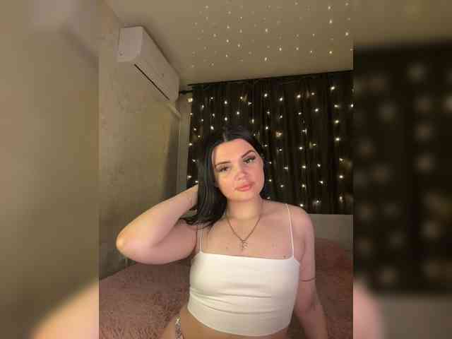 MeryLuxe webcam