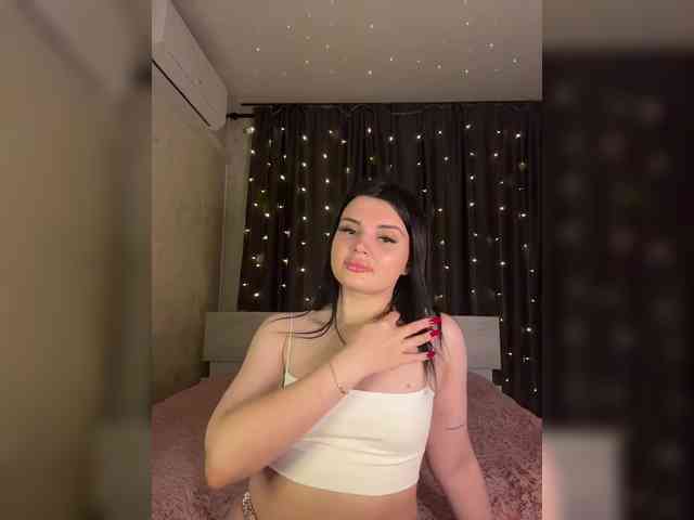 MeryLuxe webcam