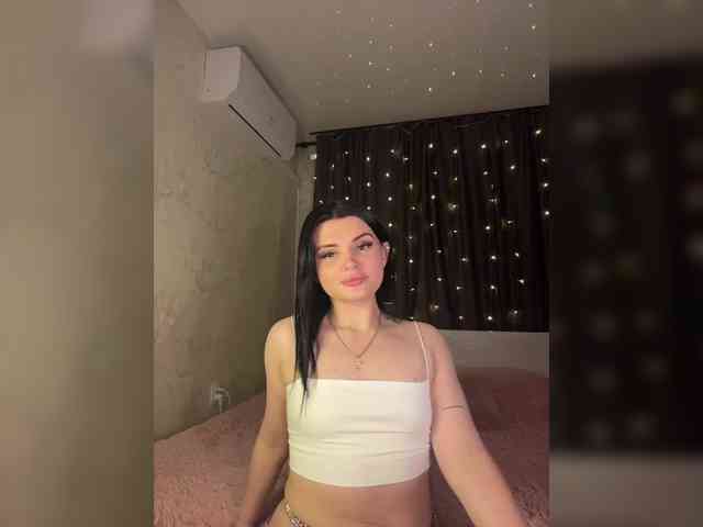 MeryLuxe webcam