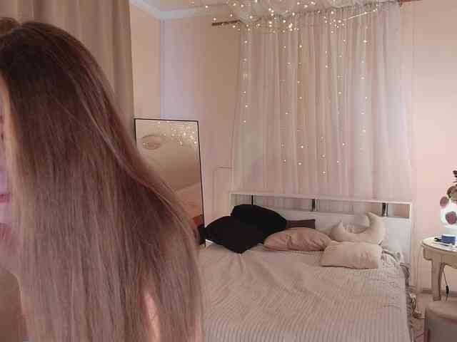 XCourtney webcam