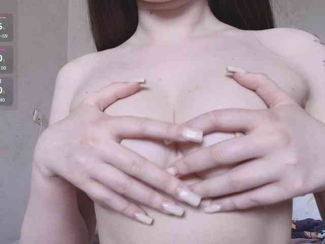 XCourtney webcam