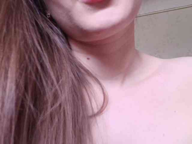 XCourtney Sex Cam Show