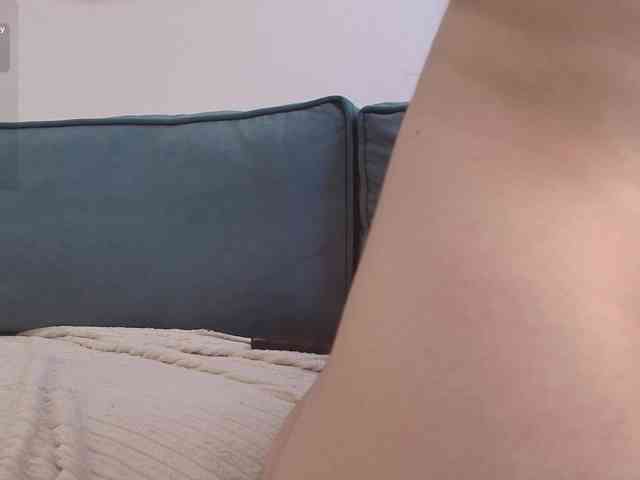 XCourtney webcam